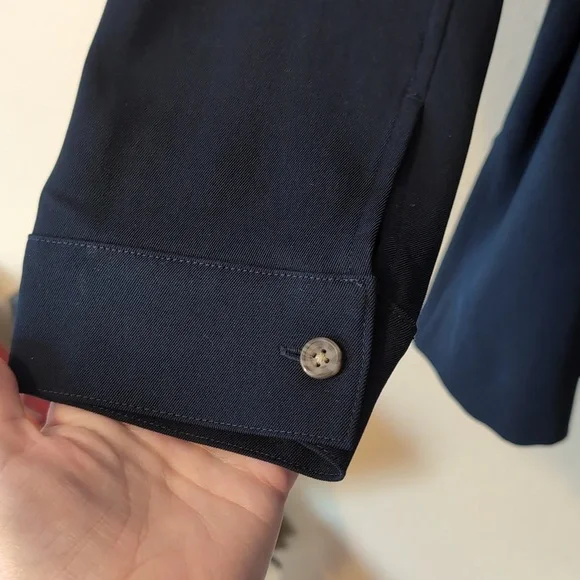 J. Jill Wearever Collection Navy Button-Up Shirt Jacky with Belt - Picture 6 of 9